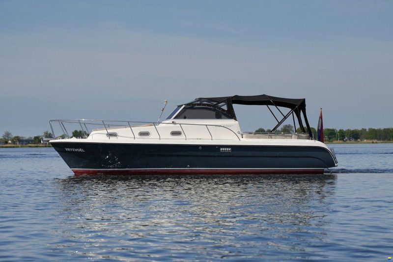 Starcruiser 900