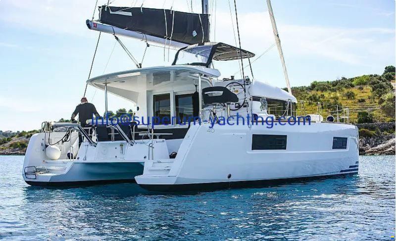 Lagoon 40