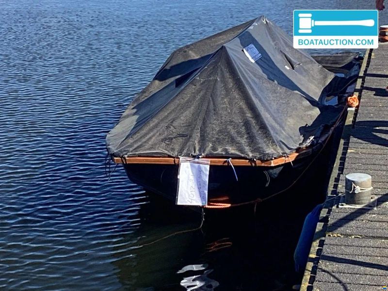 Open Boat 301