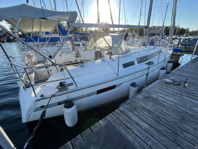 Bavaria Cruiser 32