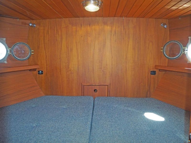 Danish Rose 32