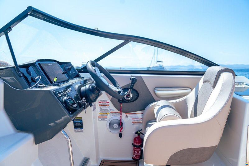 Bayliner VR6 CUDDY OUTBOARD