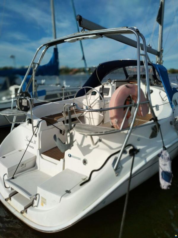 Hunter Marine 326
