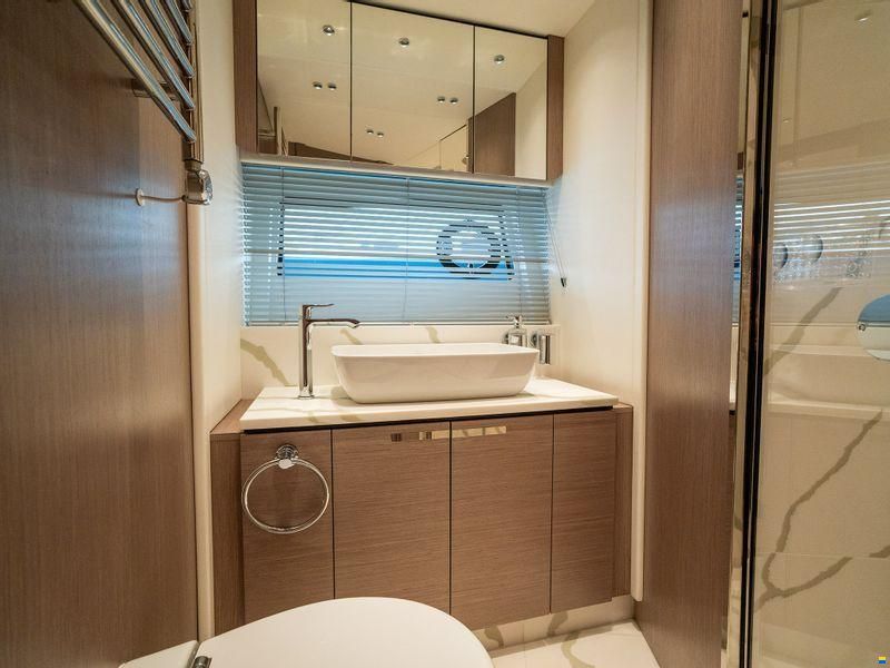 Sunseeker 74 Sport Yacht
