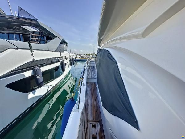 Azimut 70