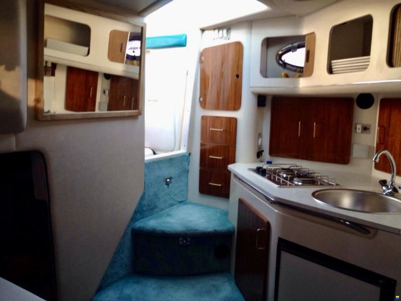 Sea Ray Sundancer 300