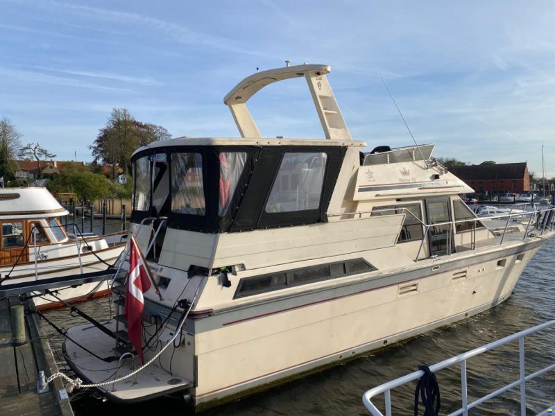 HI-Star 48 Fly