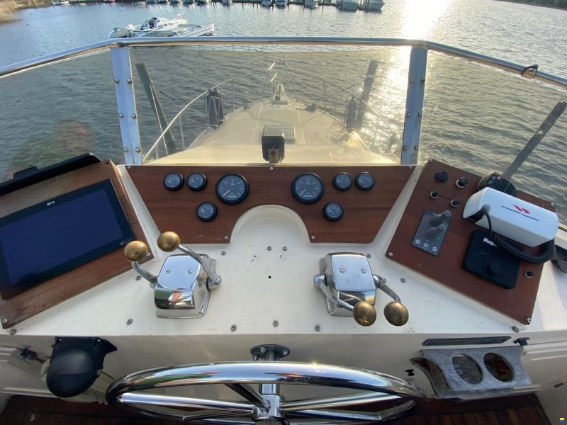 HI-Star 48 Fly