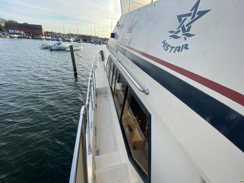 HI-Star 48 Fly