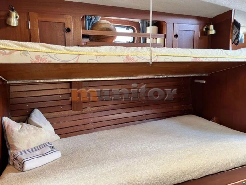 Hallberg-Rassy 38
