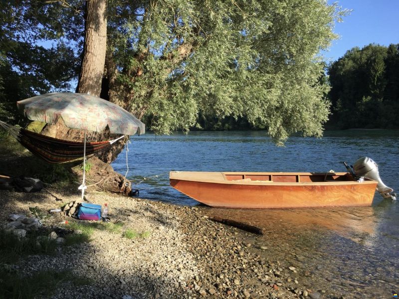 Holzboot in Weidlingsform-Matter Bootbau