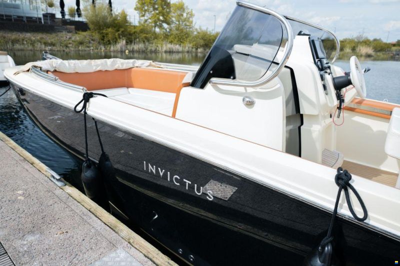 Invictus 240 fx