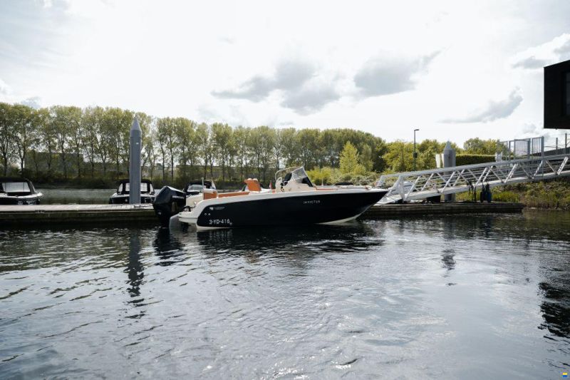 Invictus 240 fx