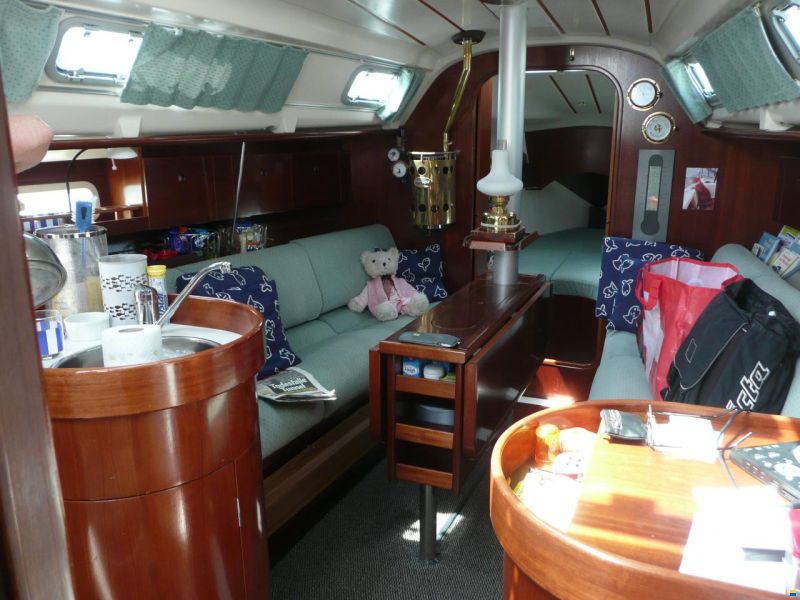 Beneteau Oceanis 300