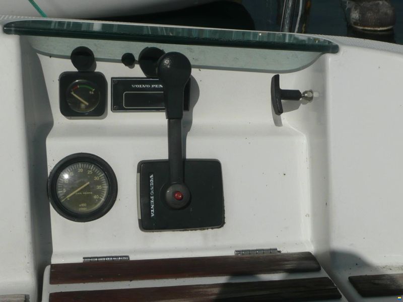 Beneteau Oceanis 300