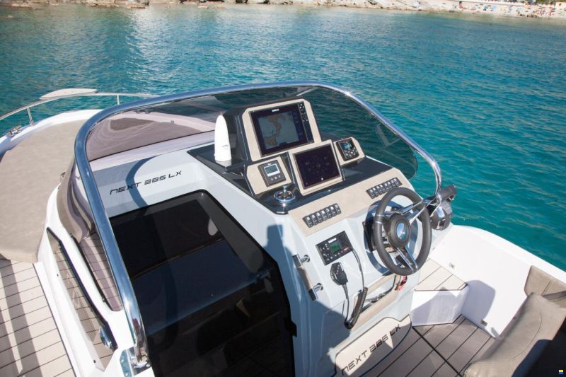 Ranieri Next 285 LX