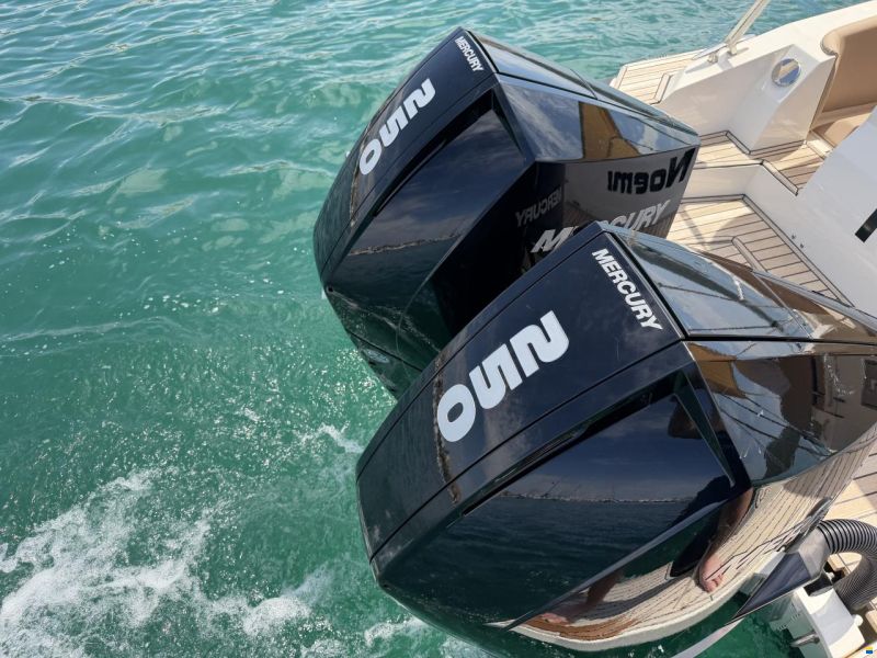 Nuova Jolly Prince 33 Sport Cabin