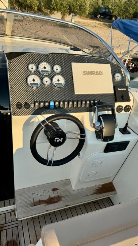 Nuova Jolly Prince 33 Sport Cabin