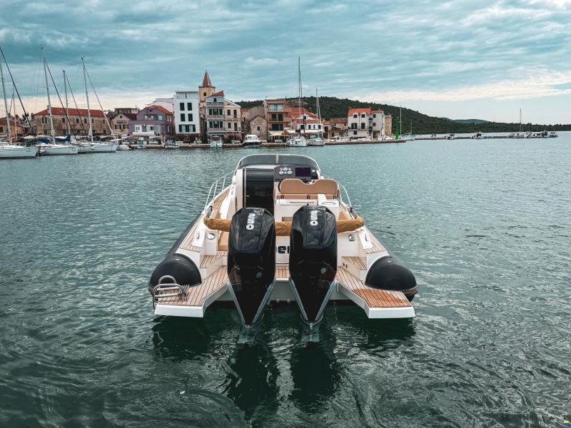 Nuova Jolly Prince 33 Sport Cabin