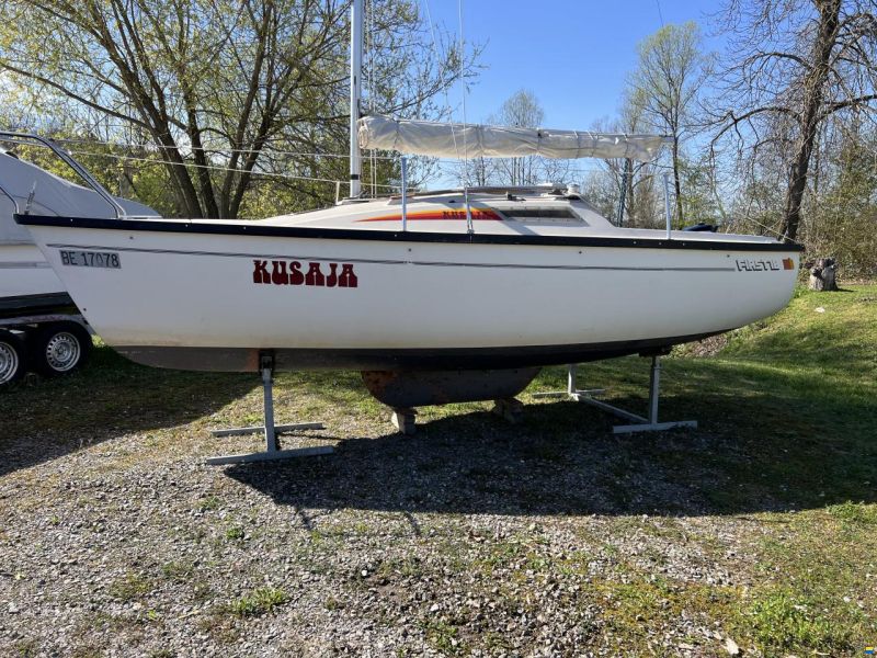 Beneteau First 18