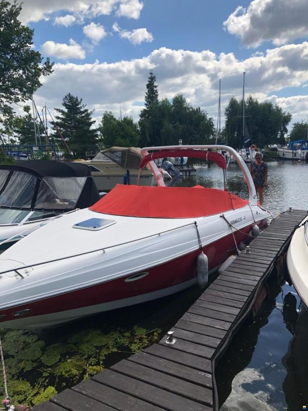 Rinker Captiva 262 Cuddy