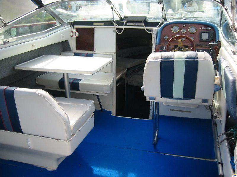 Sea Ray 250 EXPRESS CRUISER