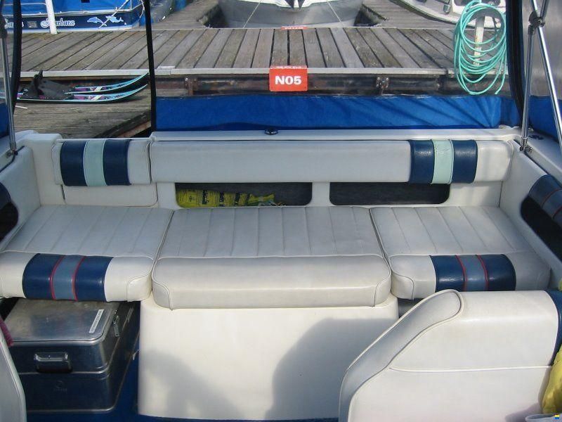 Sea Ray 250 EXPRESS CRUISER