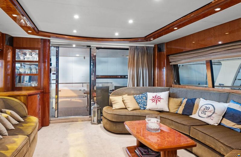Princess 23M