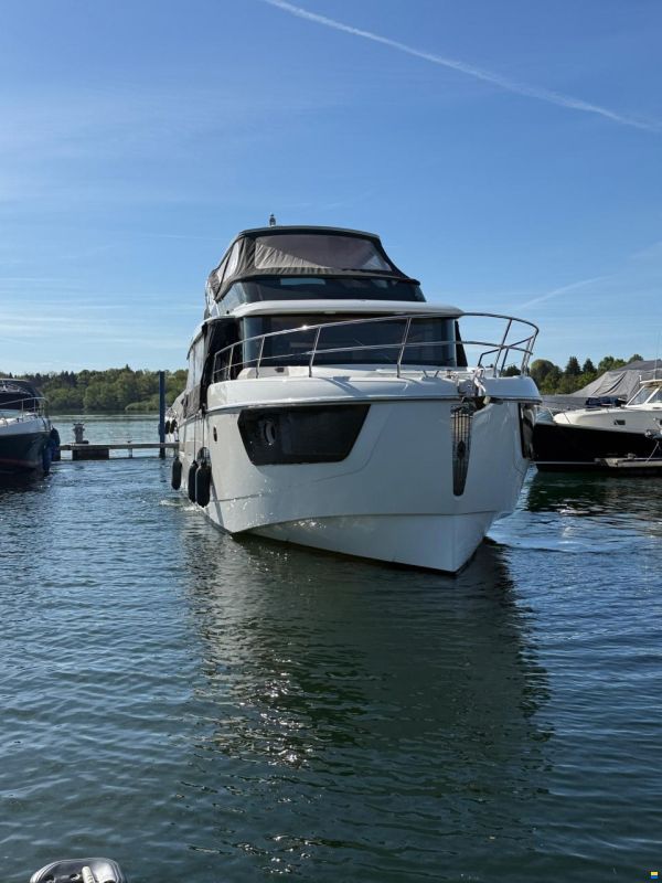 Absolute Navetta 48