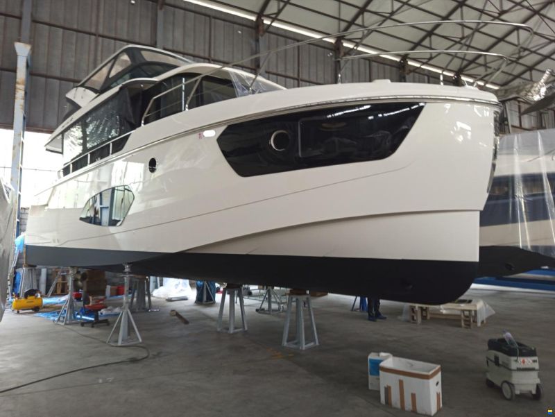 Absolute Navetta 48