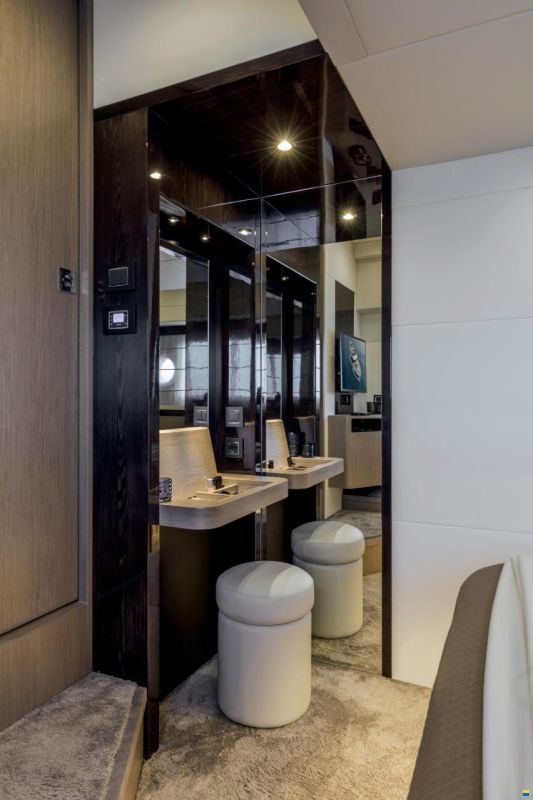 Absolute Navetta 48