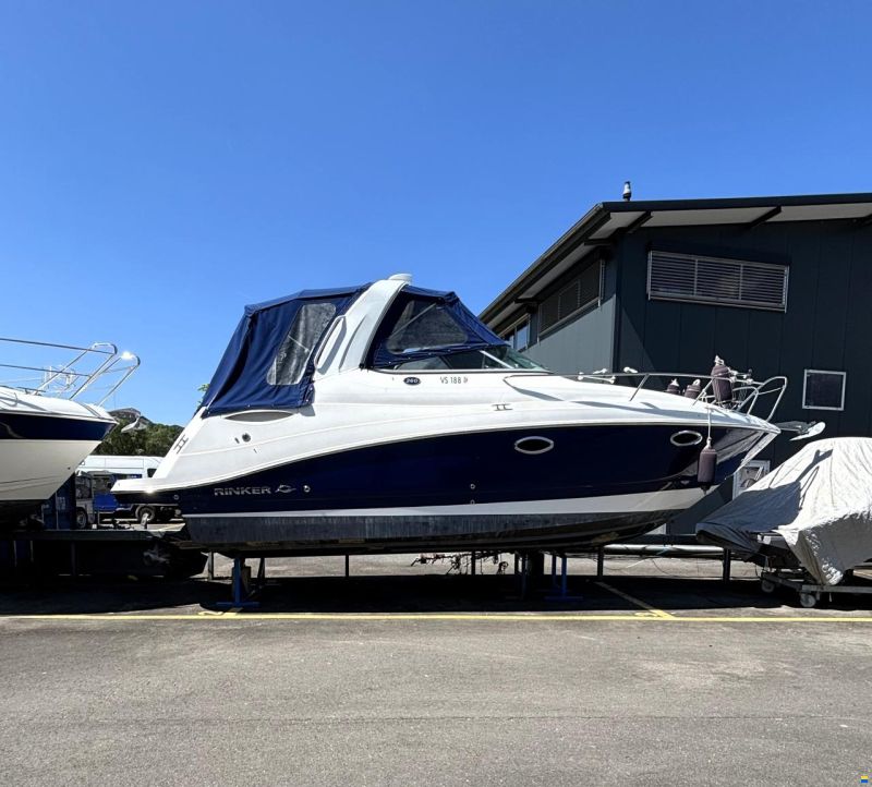 Rinker 260 EC