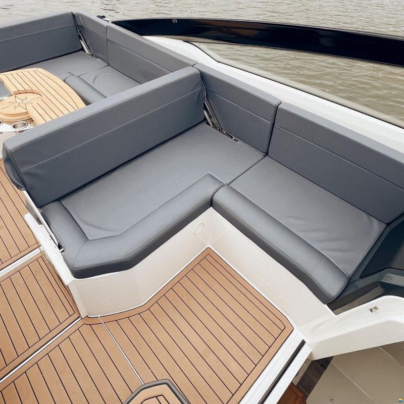 Parker 800 Cruiser