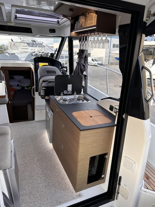 Jeanneau Merry Fisher 895 Offshore