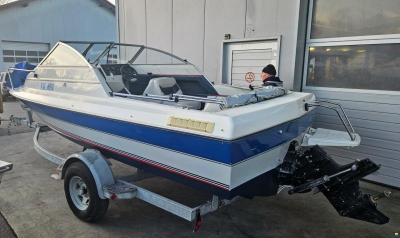Bayliner Classic 1952