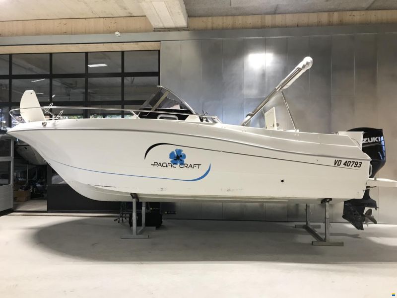 Pacific Craft 650 Sun Cruiser
