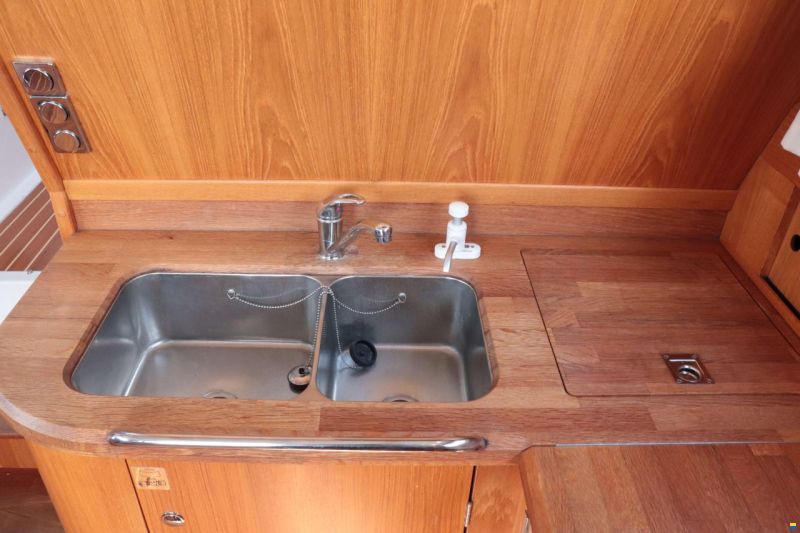 Nimbus Trawler 37