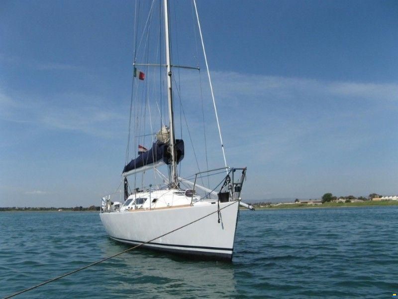 Helmsman 42 - RAINBOW