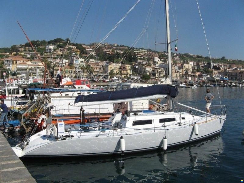 Helmsman 42 - RAINBOW