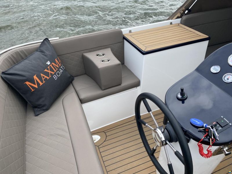 Maxima 820 Retro