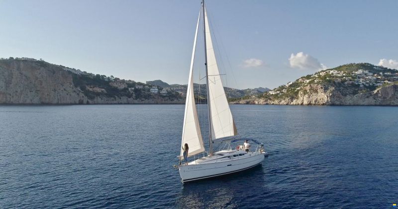 Beneteau Oceanis 323