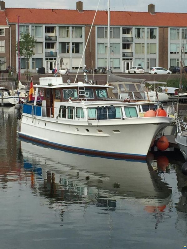 Super van Craft B.Klaassen Voorschoten