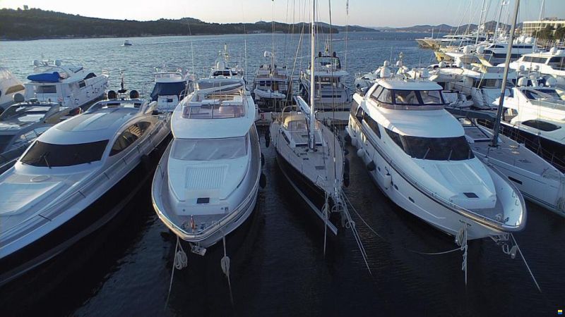 Elegance 76