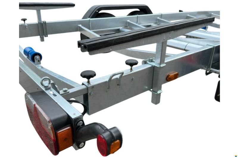 Harbeck APEX - 2700kg Motorboottrailer - RL 6,80