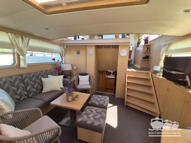 Euroship 1900 Pilothouse