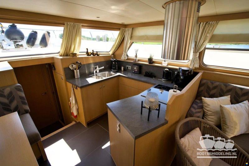 Euroship 1900 Pilothouse