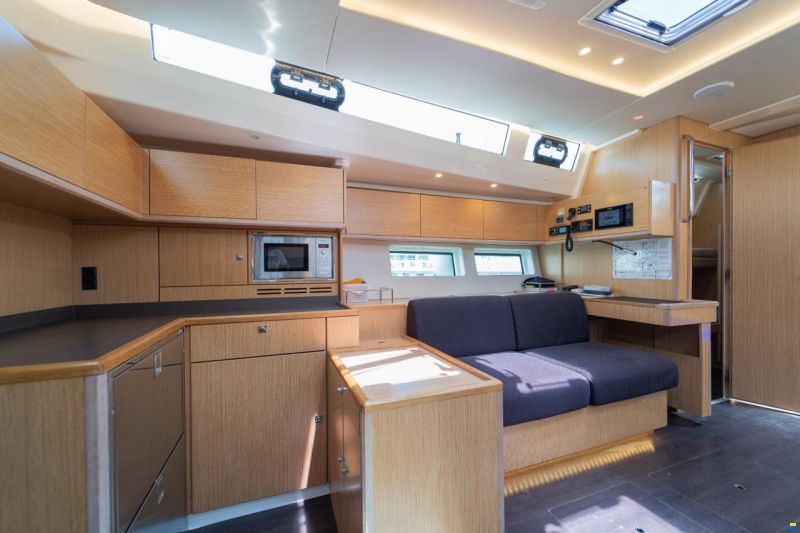 Bavaria C57