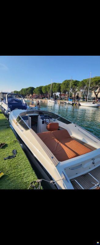Tony Giugliano Amalfi 27