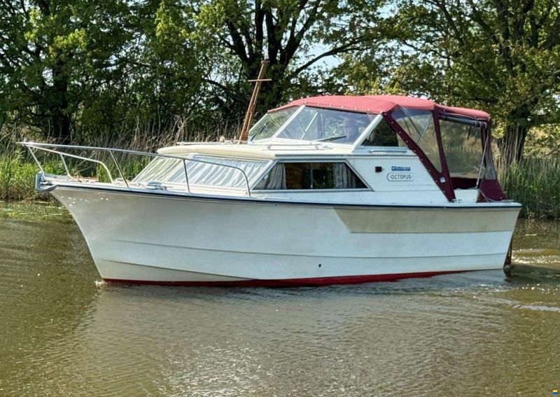 Marco Yachts 720