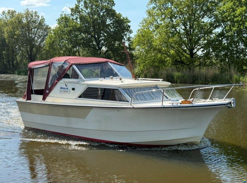 Marco Yachts 720